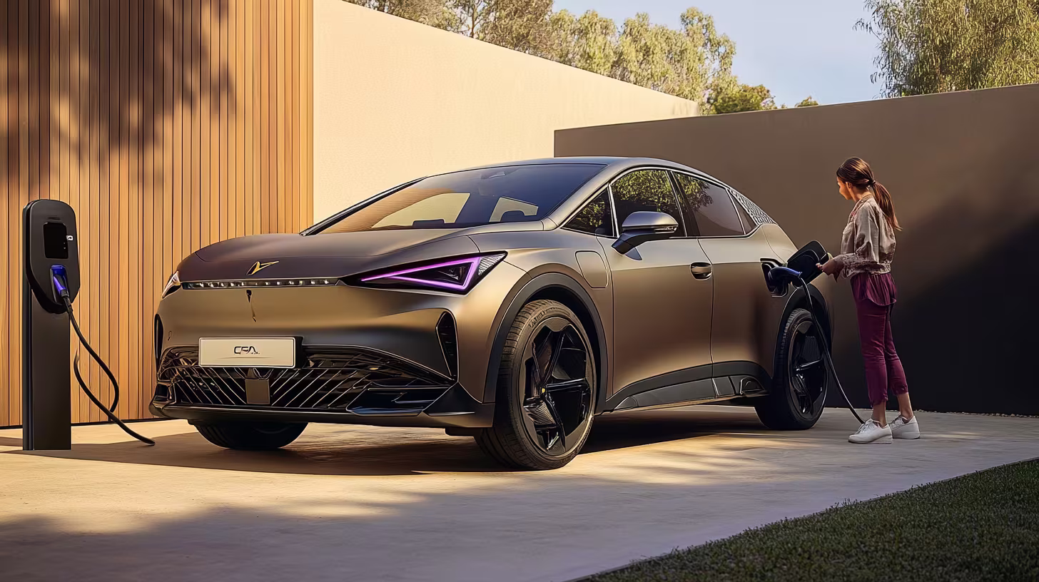 CUPRA Tavascan – Tavascan & Solar Power